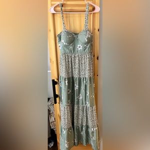 Green Pattern Maxi Dress
